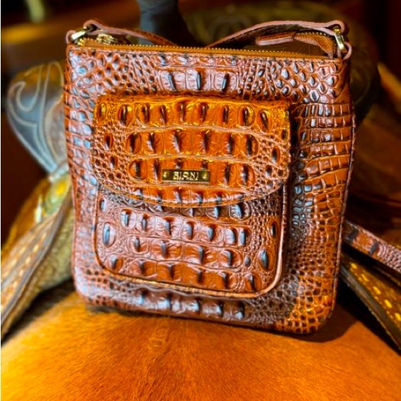 Rioni Leather Croc Embossed Galina Mini Tourist Crossbody - Picture 10 of 12